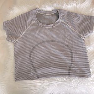 Lululemon Swiftly Tech 2.0 Short Sleeve in White/Black Stripe